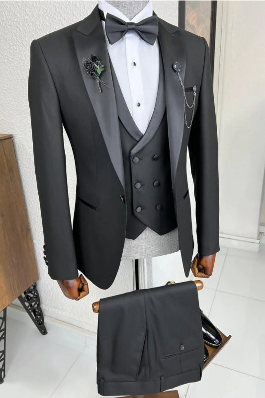 Formal Peaked Lapel Three Pieces Black Wedding Suits For Men
