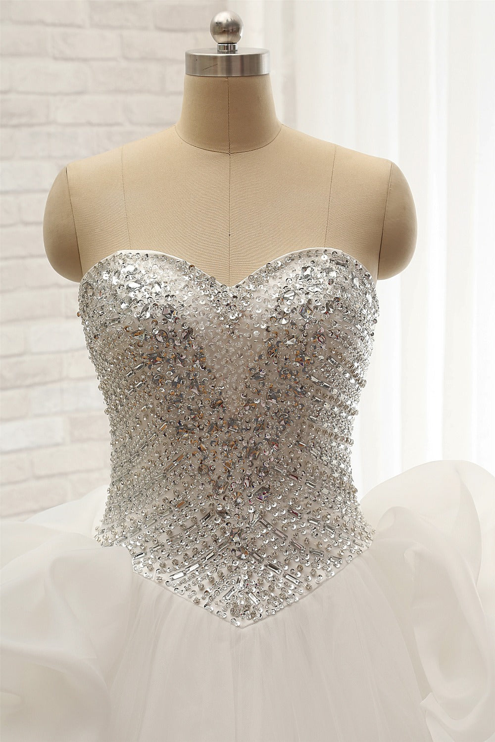 Glamorous Sweetheart White Sequins Wedding Dresses With Appliques Tulle Ruffles Bridal Gowns Online-27dress