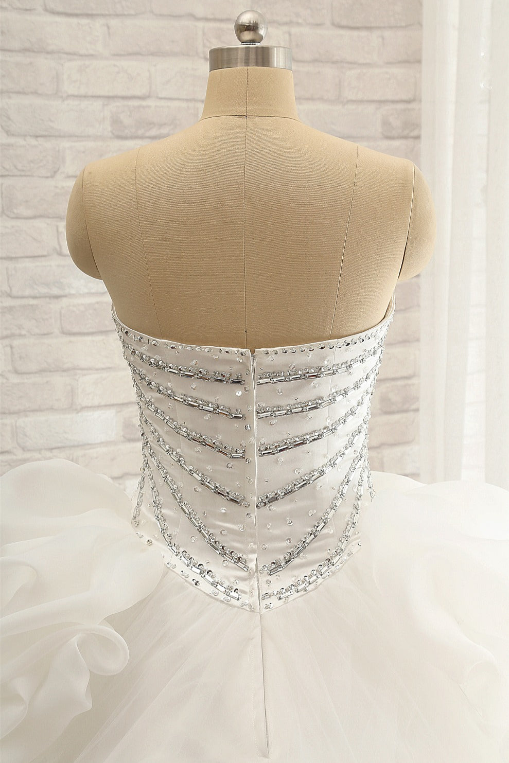 Glamorous Sweetheart White Sequins Wedding Dresses With Appliques Tulle Ruffles Bridal Gowns Online-27dress
