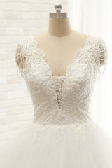 Glamorous V neck Straps White Wedding Dresses With Appliques A line Sleeveless Tulle Bridal Gowns Online-27dress
