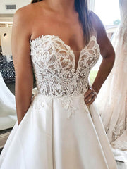 Gorgeous V-neck Satin Ball Gown Wedding Dress with Pockets