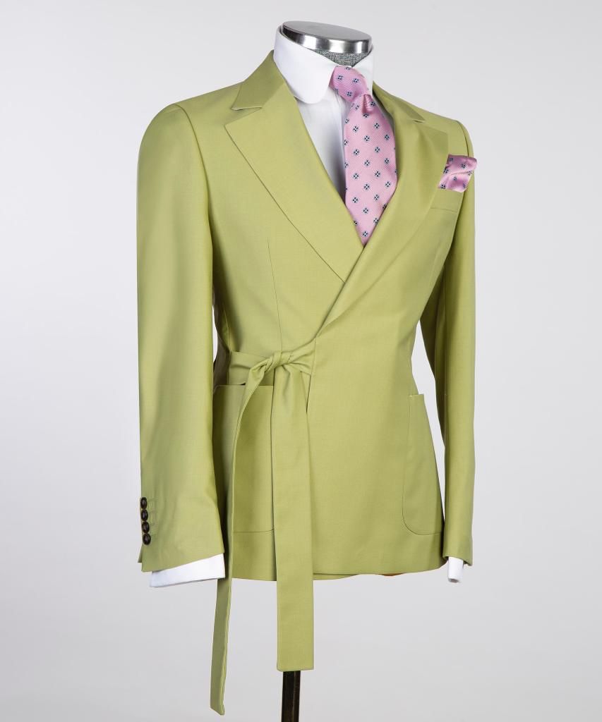 Notched Lapel Close Fitting Two Pieces Green Prom Suits