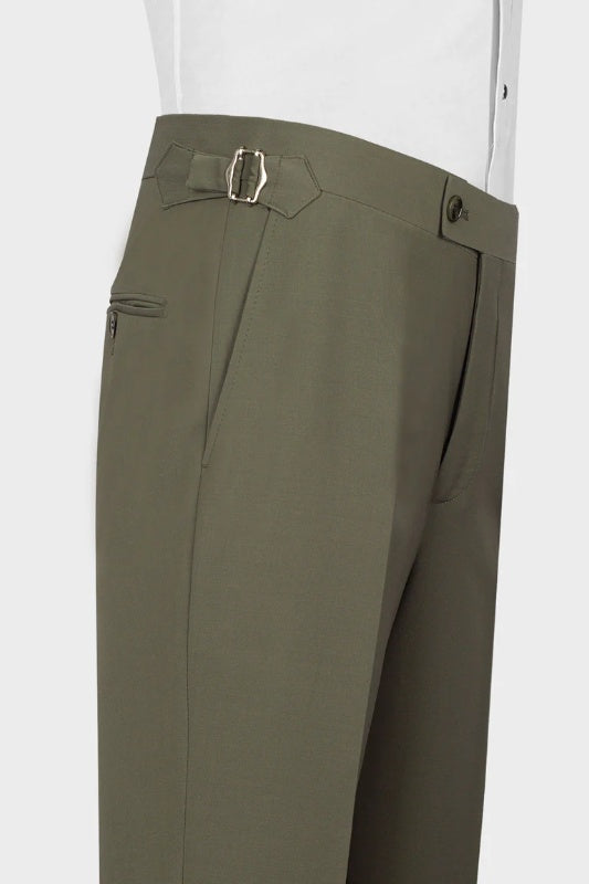 Peaked Lapel Three Pieces Men Green Prom Suits