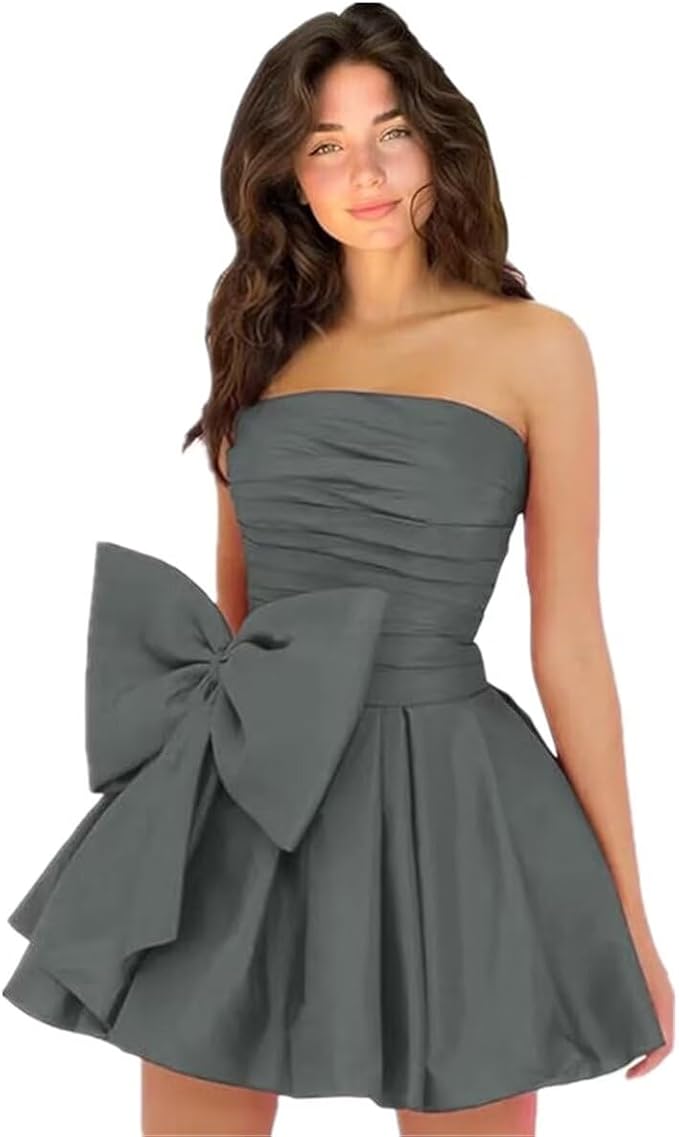 Chic Short A-line Sleeveless Strapless Ruched Lace Up Homecoming Dresses with Bow