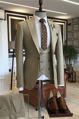 Khaki Peaked Lapel Three Pieces Men Suits For Business