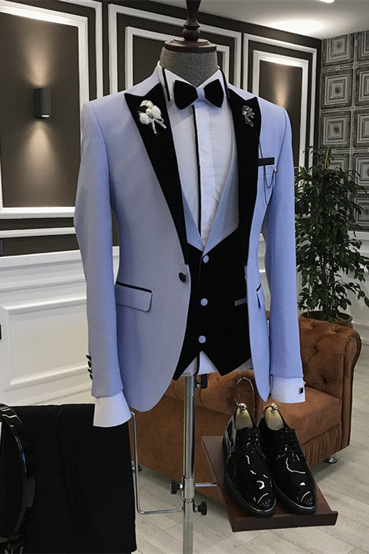 Light Peaked Lapel Three Pieces Stylish Purple Prom Suits