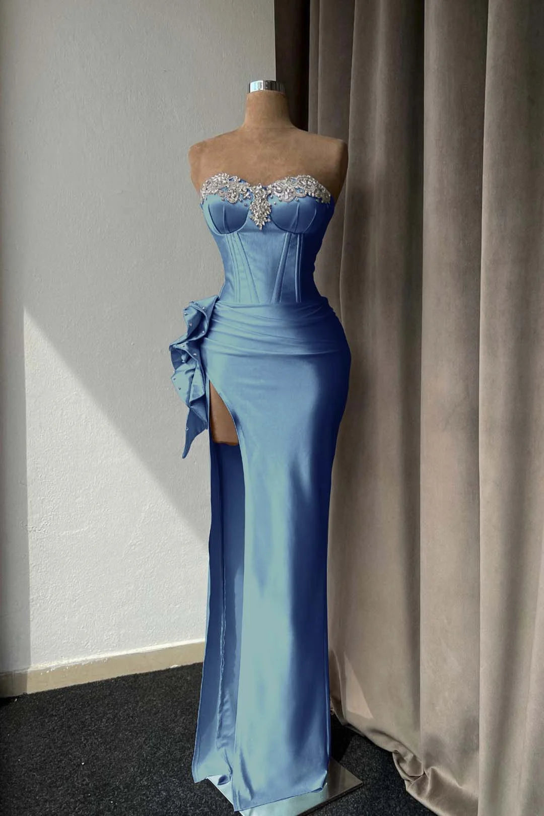 Light Purple Prom Dress With Rhinstone High Slit Gown Sleeveless