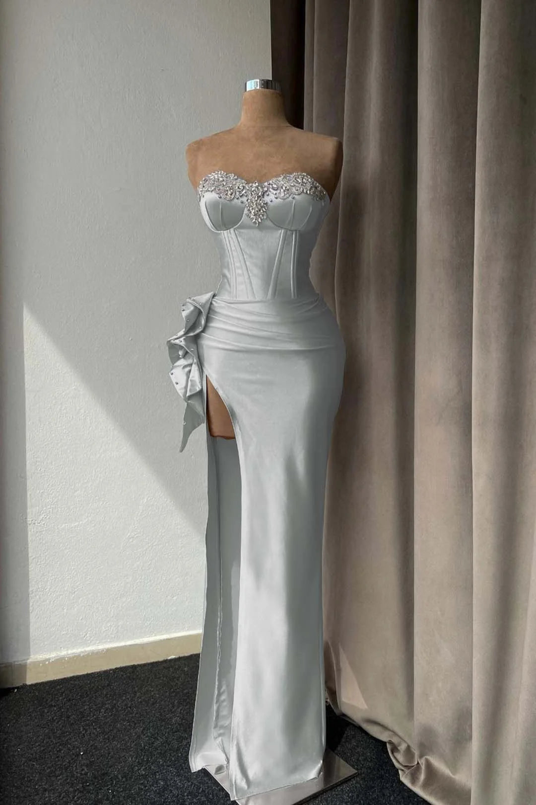 Light Purple Prom Dress With Rhinstone High Slit Gown Sleeveless