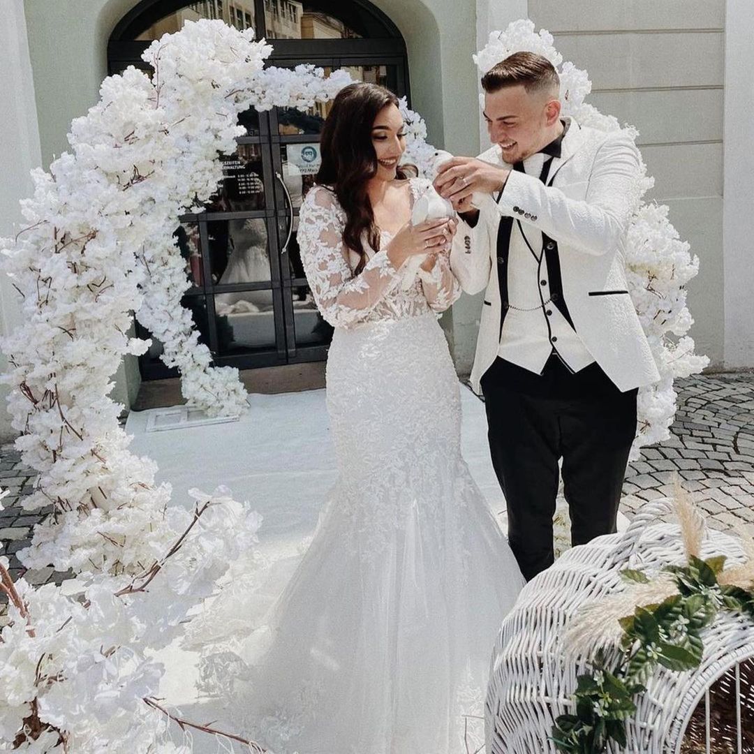 Long Sleeves Mermaid Wedding Dress Lace Online-27dress
