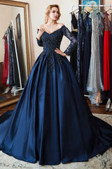 Long Sleeves Off the Shoulder Beadings Prom Dress Navy Lace With Appliques