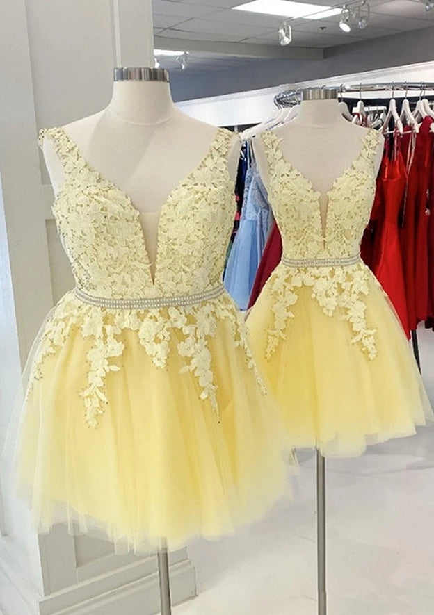 Look Amazing in A-line V Neck Sleeveless Lace Tulle Short/Mini Homecoming Dress With Beading Bandage-27dress