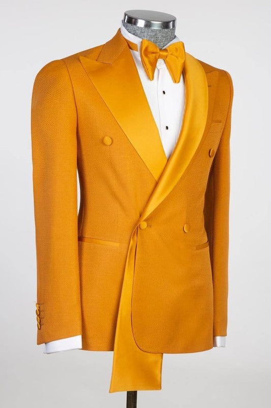 Modern Peaked Lapel Double Breasted Gold Prom Suits