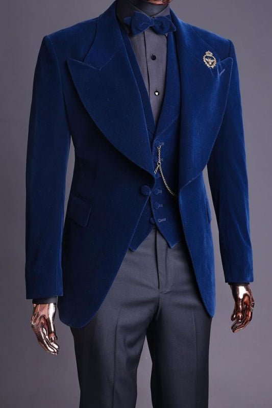 Peaked Lapel Three Pieces Velvet Navy Blue Prom Suits