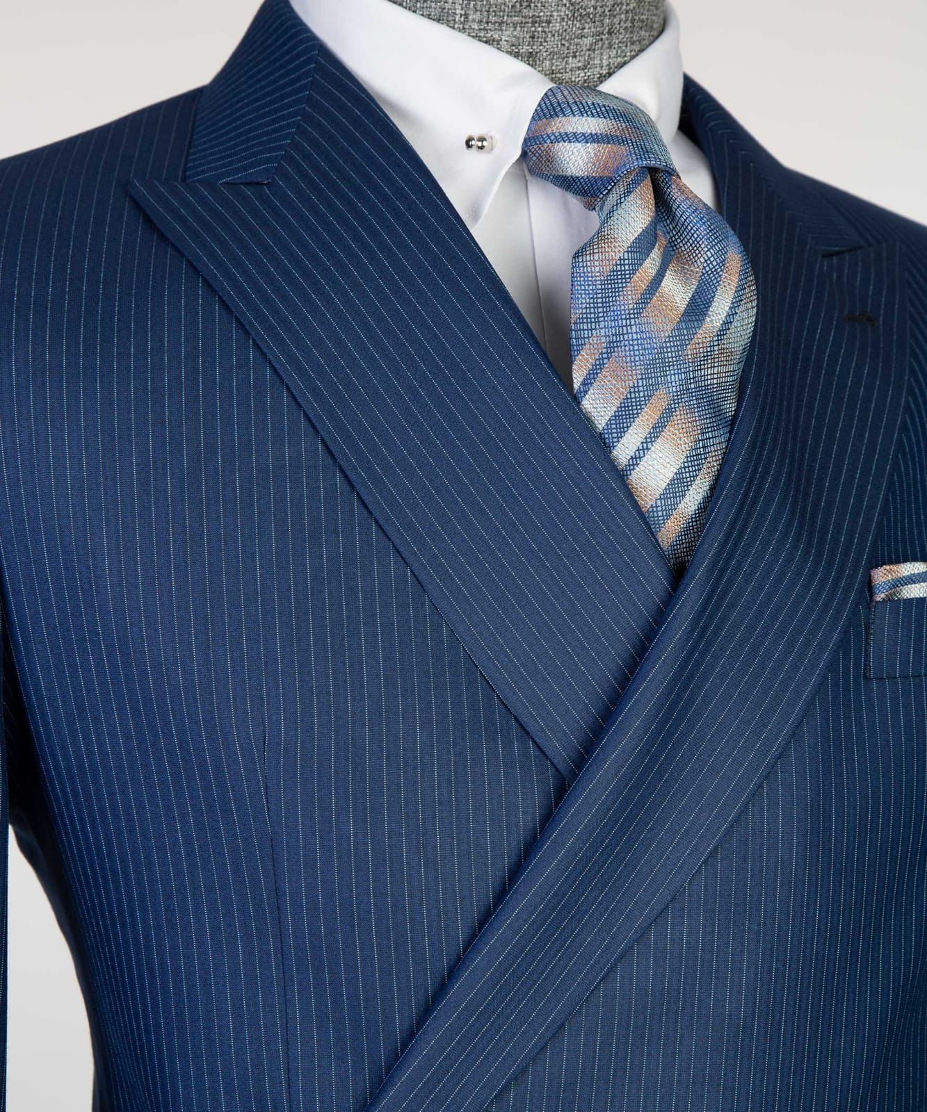 Navy Peaked Lapel Double Breasted Two Pieces Men Suits