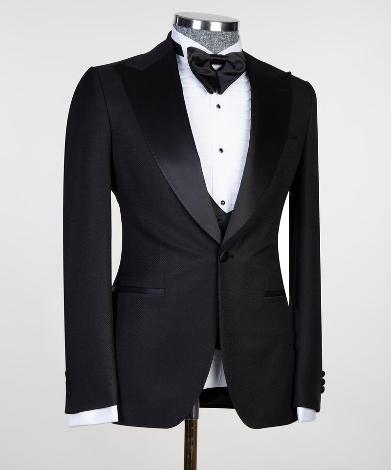 New Arrival Black Three Pieces Men Suits With Satin Peaked Lapel