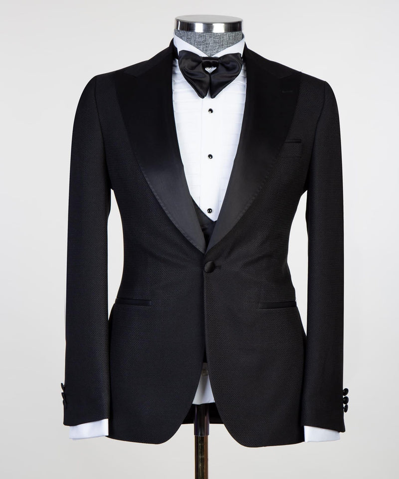 New Arrival Black Three Pieces Men Suits With Satin Peaked Lapel