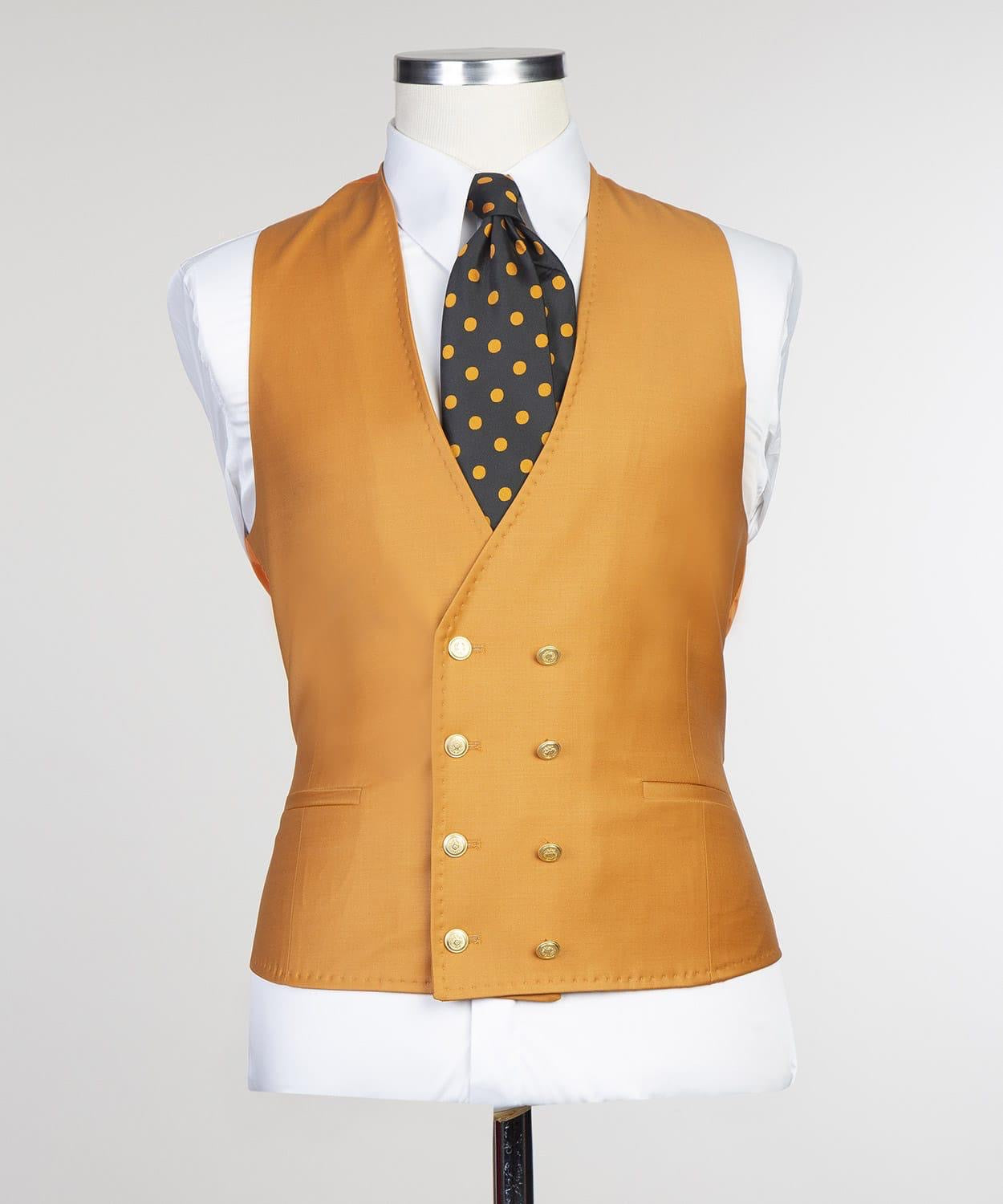 New Arrival Dark Peaked Lapel 3-Pieces Fashion Men Yellow Business Suits