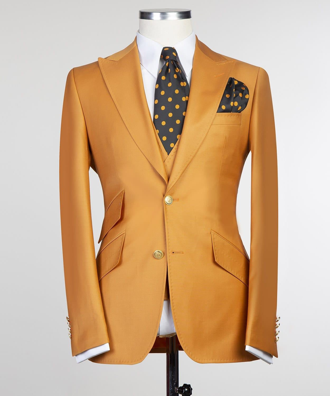 New Arrival Dark Peaked Lapel 3-Pieces Fashion Men Yellow Business Suits