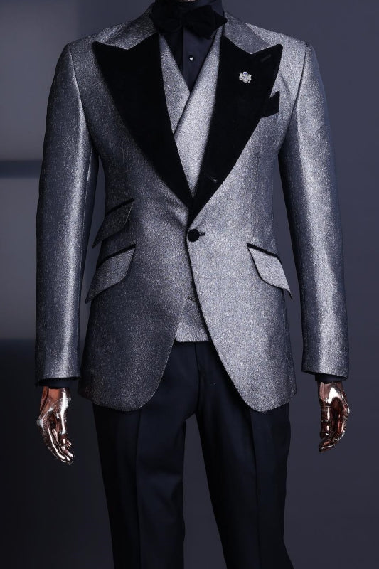 Newest Peaked Lapel Three Pieces Gray Prom Suits