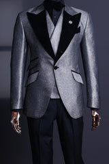 Newest Peaked Lapel Three Pieces Gray Prom Suits
