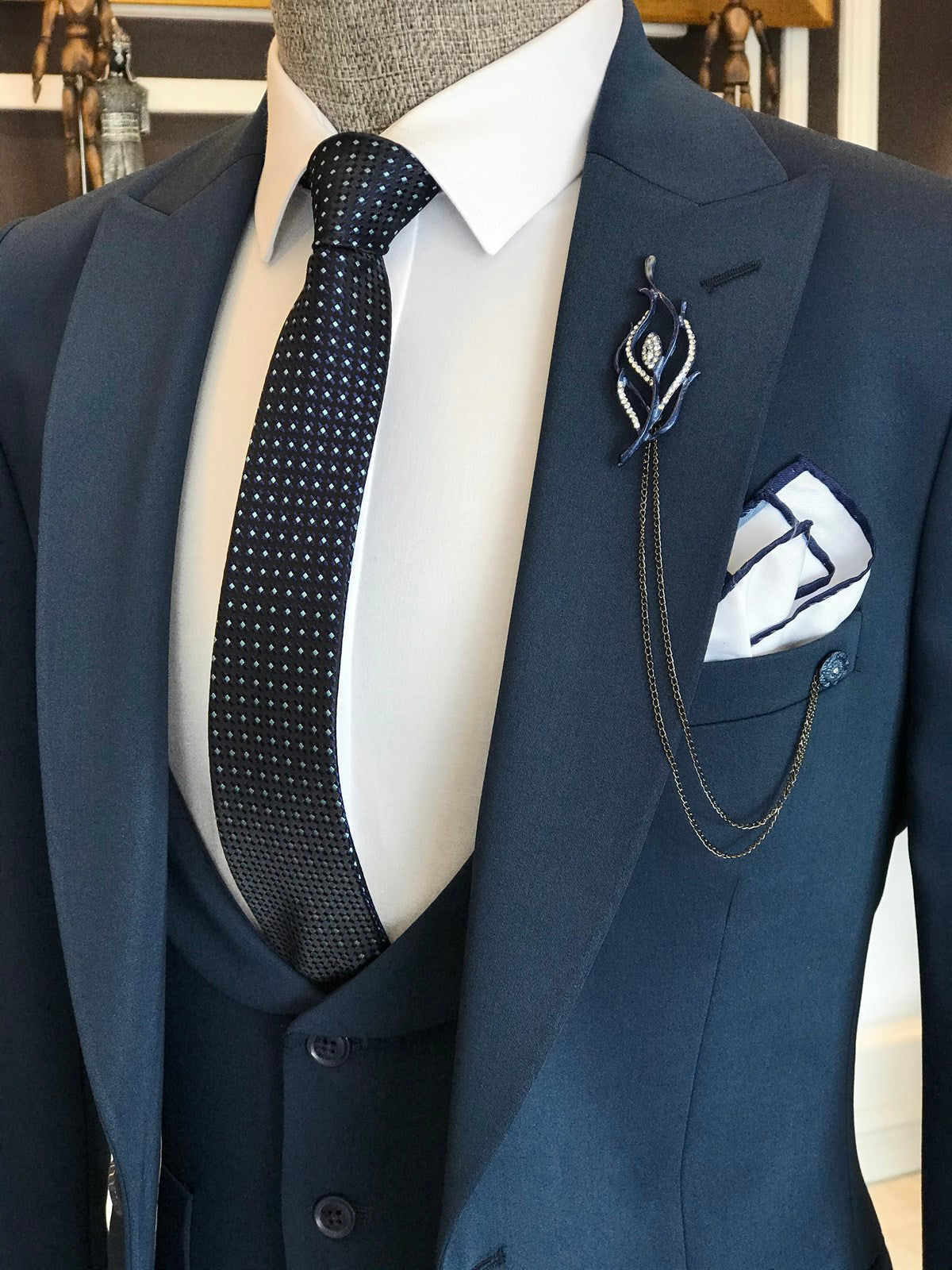 Newest Navy Peak Lapel Three Pieces Men Suits For Business