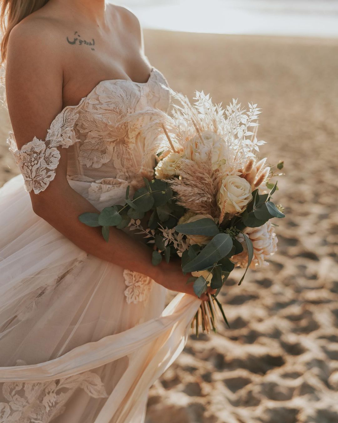 Off-the-Shoulder Champagne Beach Wedding Dress Lace Tulle Long 27dress Off-the-Shoulder Champagne Beach Wedding Dress Lace Tulle Long 27dress