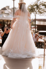 27DRESS Off-the-Shoulder Plus Size Wedding Dresses with Lace Applique