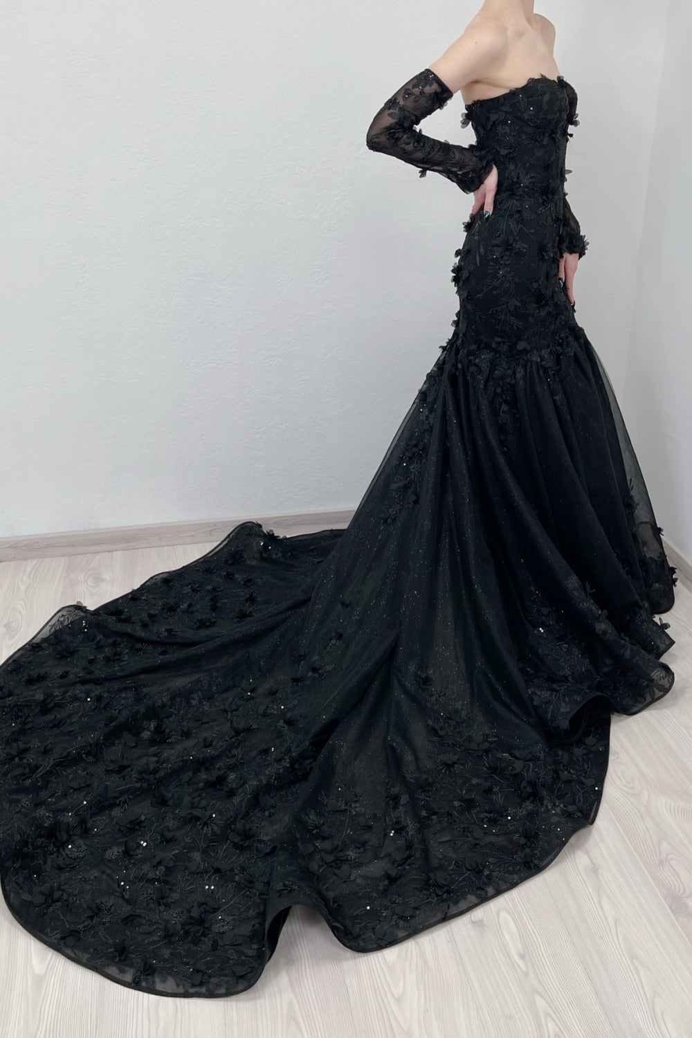 Off-the-Shoulder Sweetheart Mermaid Wedding Dress with Lace Applique-27dress