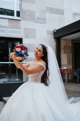 Off-the-Shoulder V-Neck Ball Gown Wedding Dress With Appliques-27dress