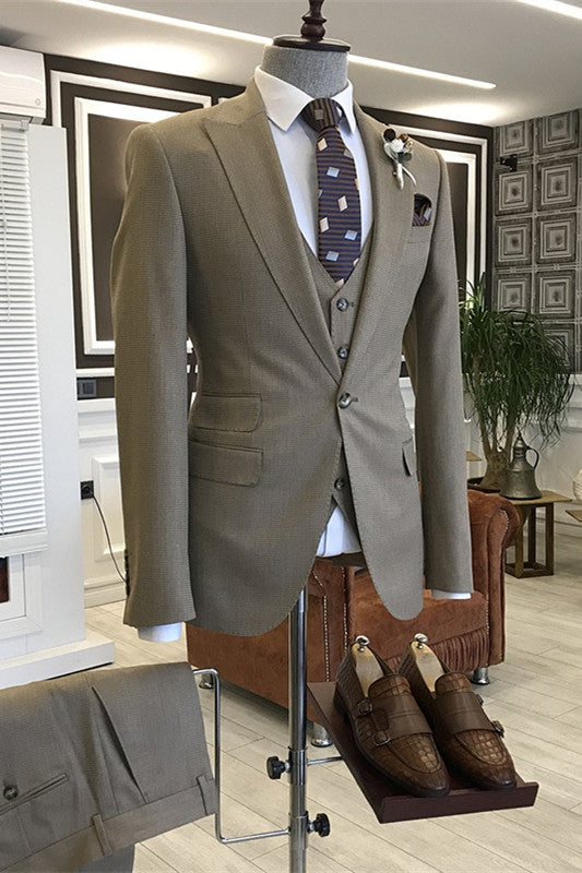 Peaked Lapel Three Pieces Business Suits