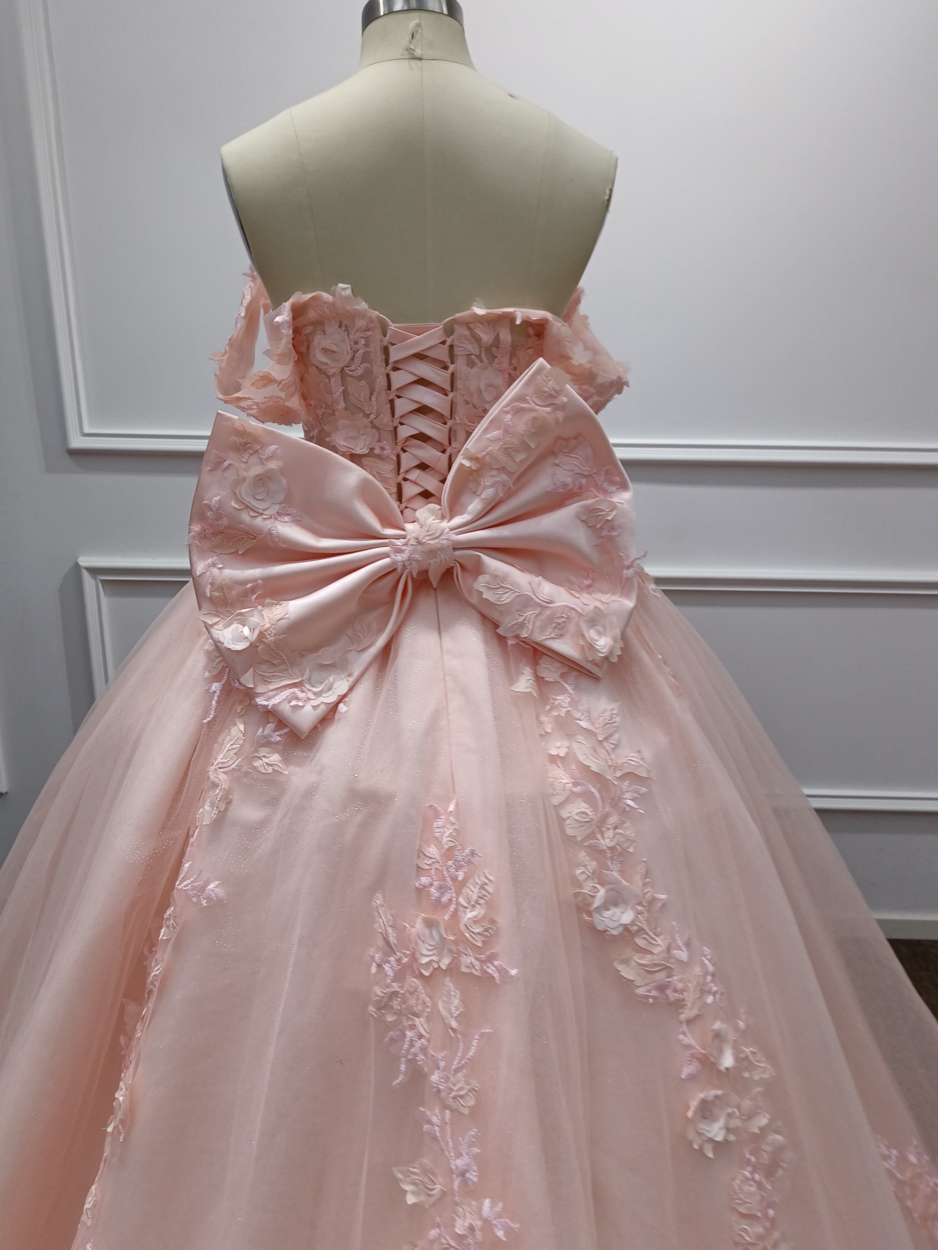 27DRESS Pink Off-the-Shoulder Ball Gown Evening Dresses with Bow and Applique