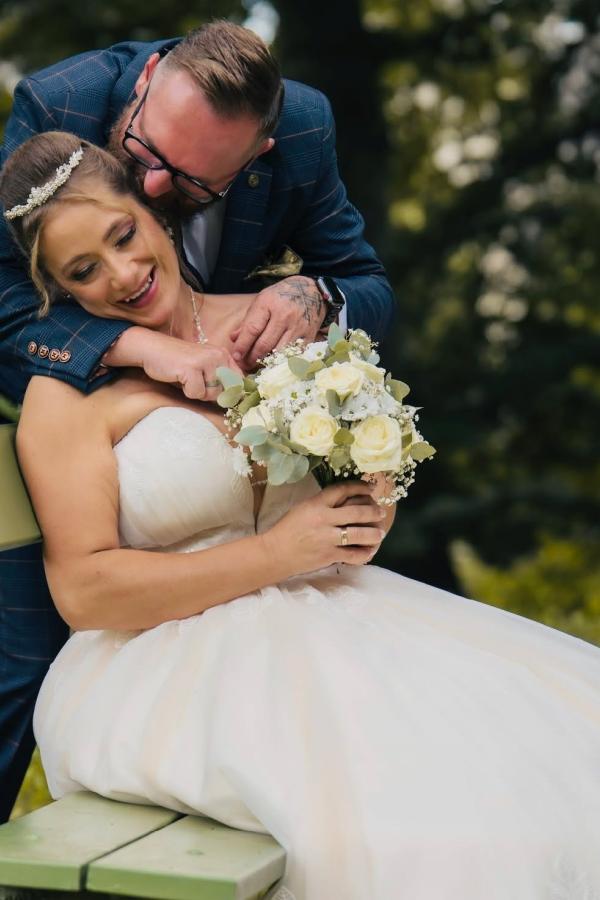27DRESS Plus Size Strapless Ball Gown Wedding Dresses with Lace Applique