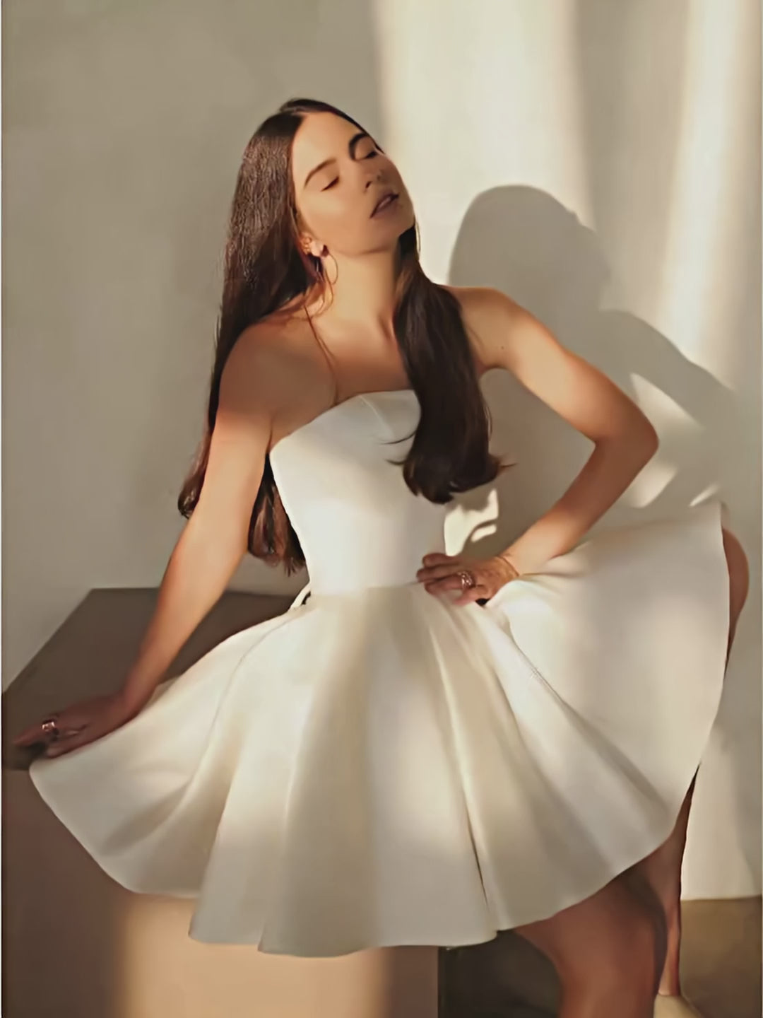 27RRESS Cute Short A-line Satin Strapless Wedding Dresses with Pockets