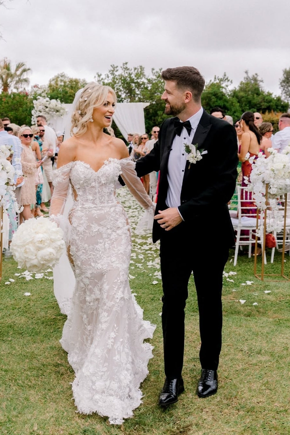 Sexy Off-the-Shoulder Long Sleeves Sheath Wedding Dress-27dress