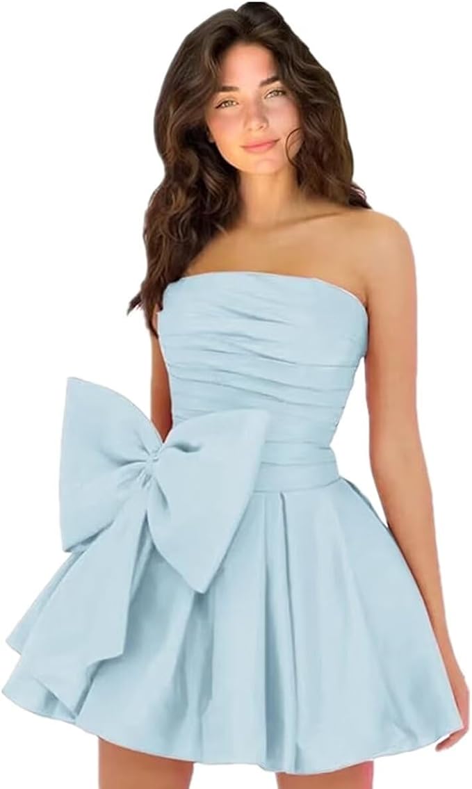 Chic Short A-line Sleeveless Strapless Ruched Lace Up Homecoming Dresses with Bow