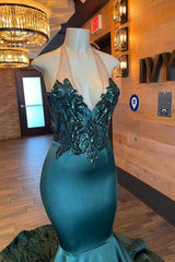 Sleeveless Halter Mermaid Unique Prom Dress Appliques With Beads