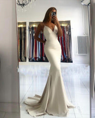 Spaghetti Strap Backless Sleeveless V Neck Long Pleated Mermaid Prom Dress