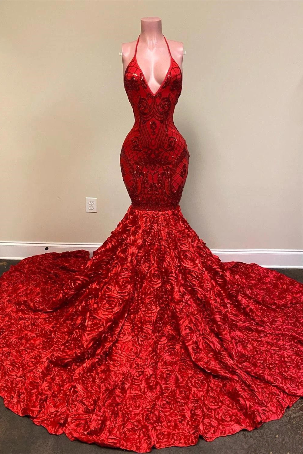Spaghetti Strap Halter Sleeveless V Neck Mermaid Red Prom Dress Sequins