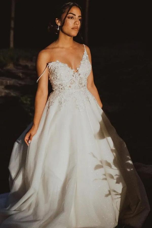 Spaghetti-Straps V-Neck Wedding Dress Lace Sleeveless A-Line-27dress