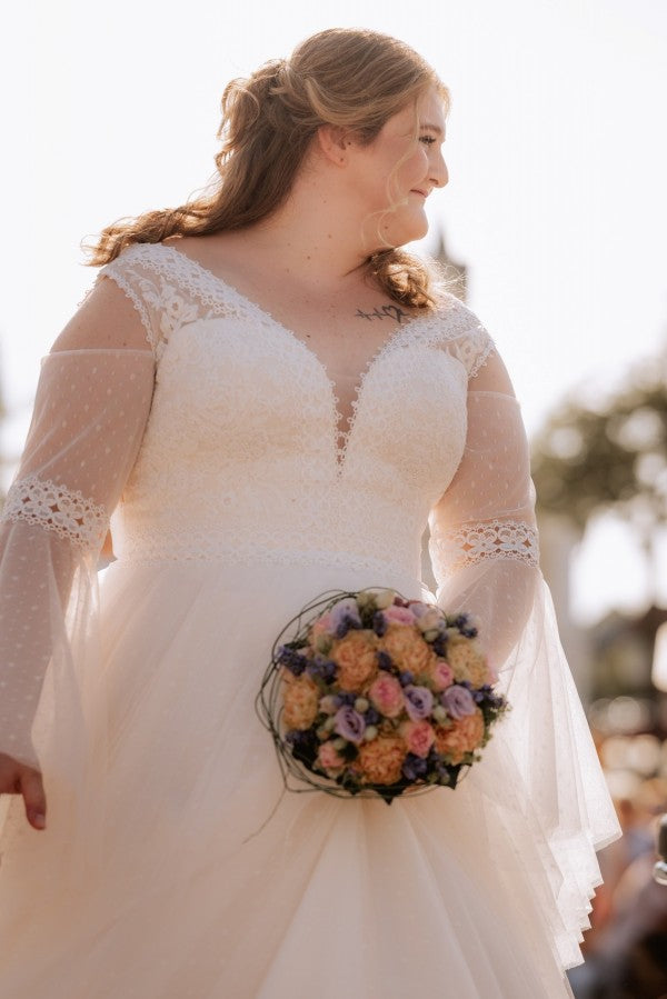 27DRESS V-neck Long Sleeves Plus Size Lace Wedding Dresses