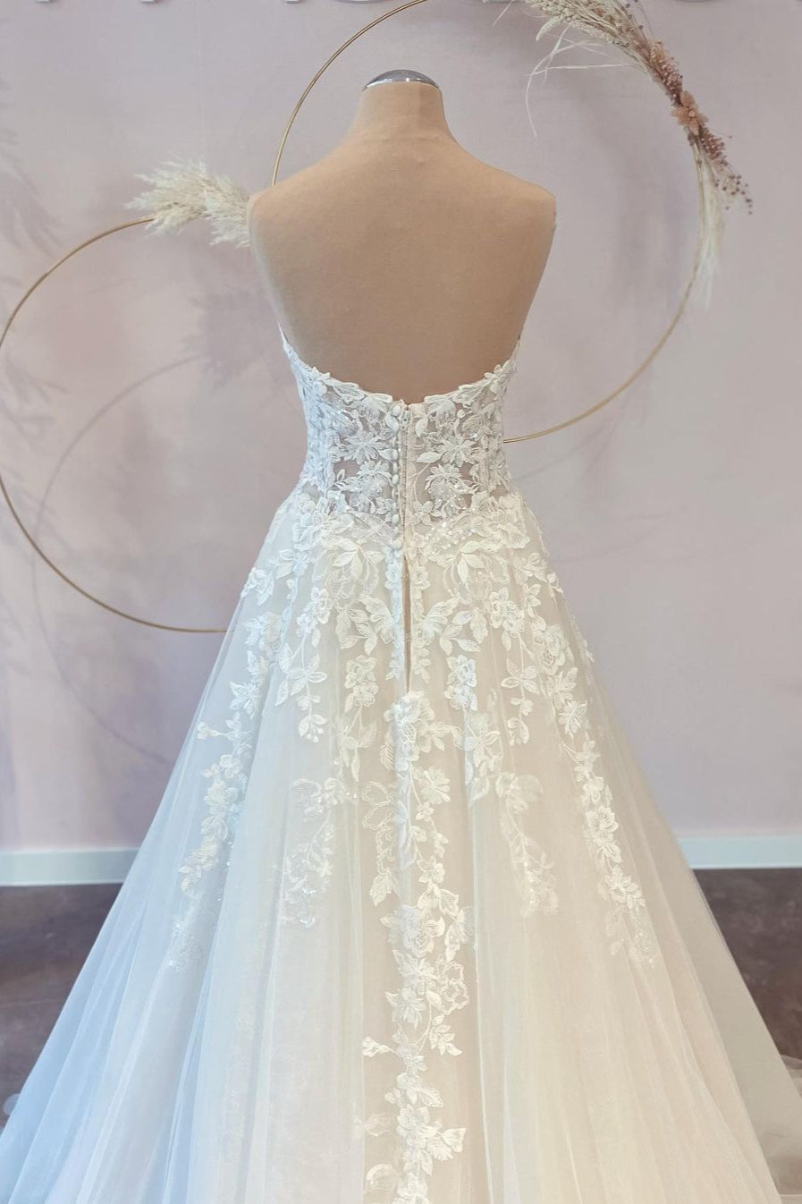 V-Neck Sleeveless Lace Wedding Dress Long On Sale-27dress