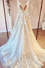 V-Neck Sleeveless Wedding Dress Appliques Lace Tulle Online-27dress