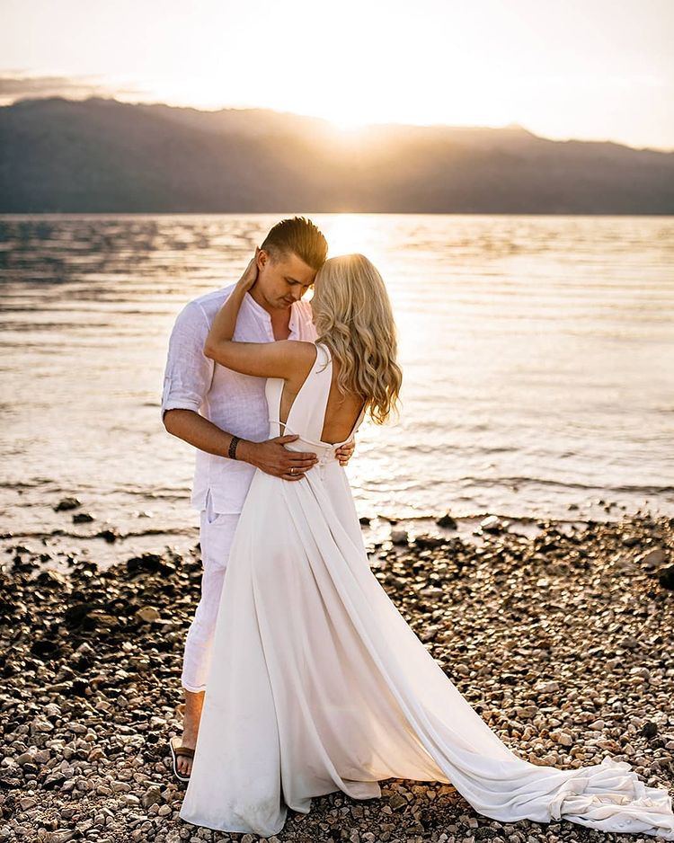 V-Neck Sleeveless Wedding Dress Beach Long-27dress