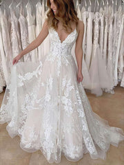 V-neck Tulle Ball Gown Wedding Dresses With Appliques Lace and Sweep Train