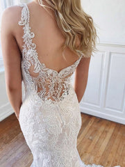 V-neck Tulle Chapel Train Wedding Dress With Appliques Lace for Trumpet/Mermaids