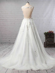 V-neck Tulle Court Train Wedding Dresses With Beading for Ball Gown Look