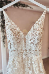 V-Neck Tulle Wedding Dress Sleeveless With Lace Appliques-27dress