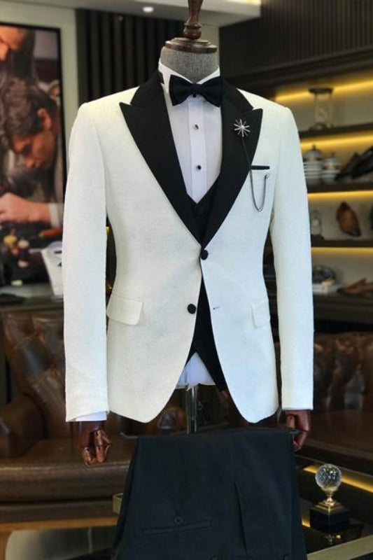 Peaked Lapel Three Pieces Jacquard White Wedding Suits