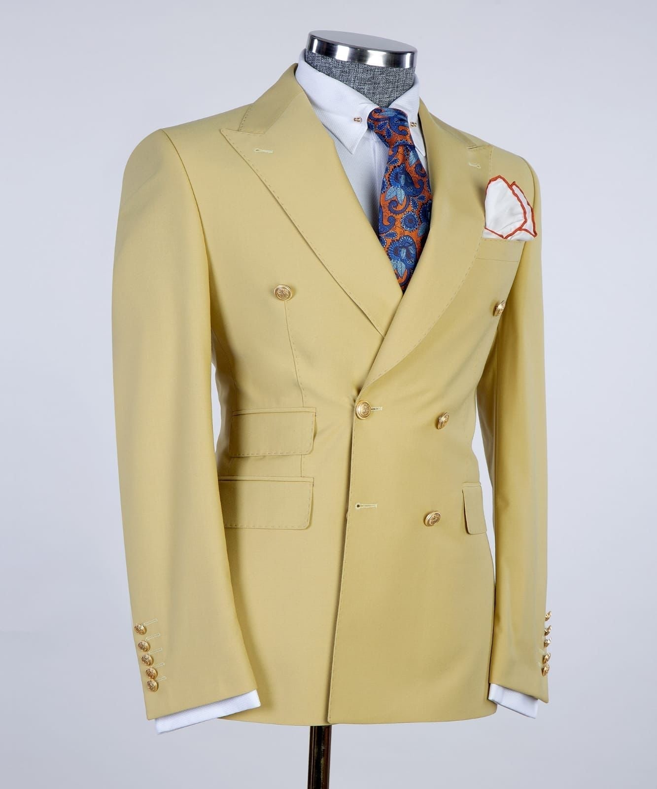 Double Breasted Peaked Lapel Men Yellow Prom Suits